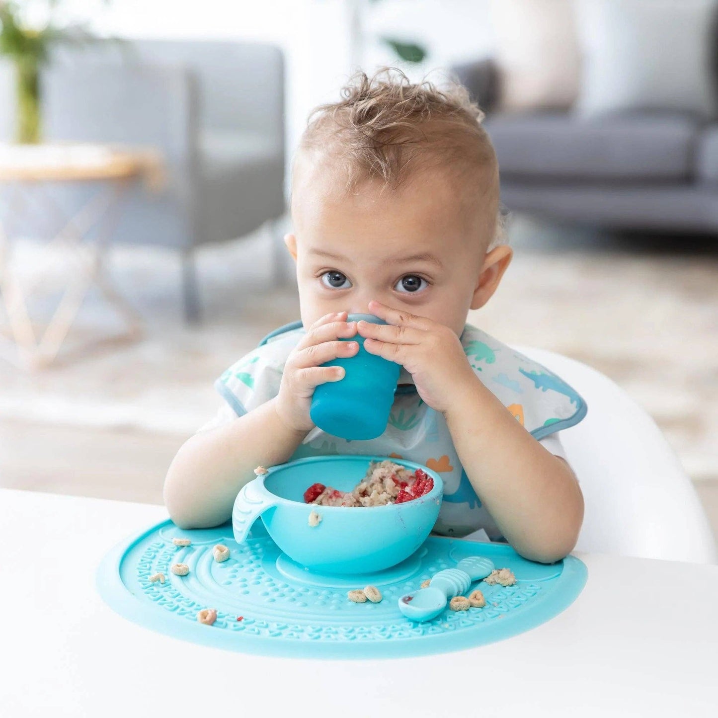 Bumkins Silicone Starter Cup: Blue